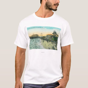 Camiseta Uma cena de banho típica na praia