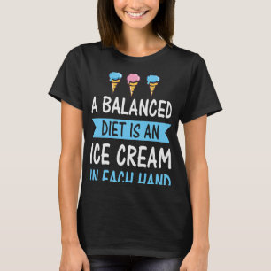 Camiseta Uma Dieta Equilibrada É Um Gelo Em Cada Mão Colar