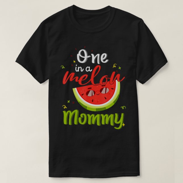 Camiseta Uma Em Uma Matriz Familiar Funarizada De Melancia  (Frente do Design)