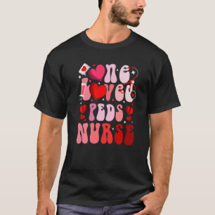 Camiseta Uma Enfermeira Adorada Enfermeira Coração Enfermei
