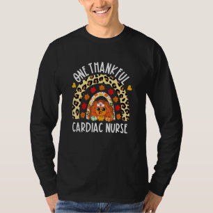 Camiseta Uma Enfermeira Cardíaca Turco Rainbow Thanksgi