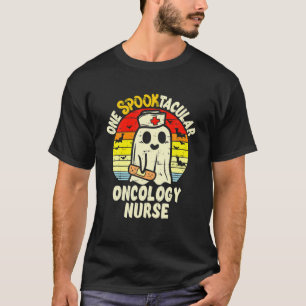Camiseta Uma enfermeira de Oncologia Spooktacular Halloween