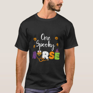 Camiseta Uma Enfermeira Spooky Pumpkin Stethoscope Hallowee