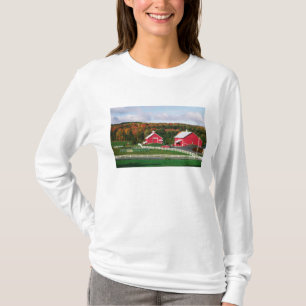 Camiseta Uma fazenda em Vermont perto de Peacham. LIBERADO