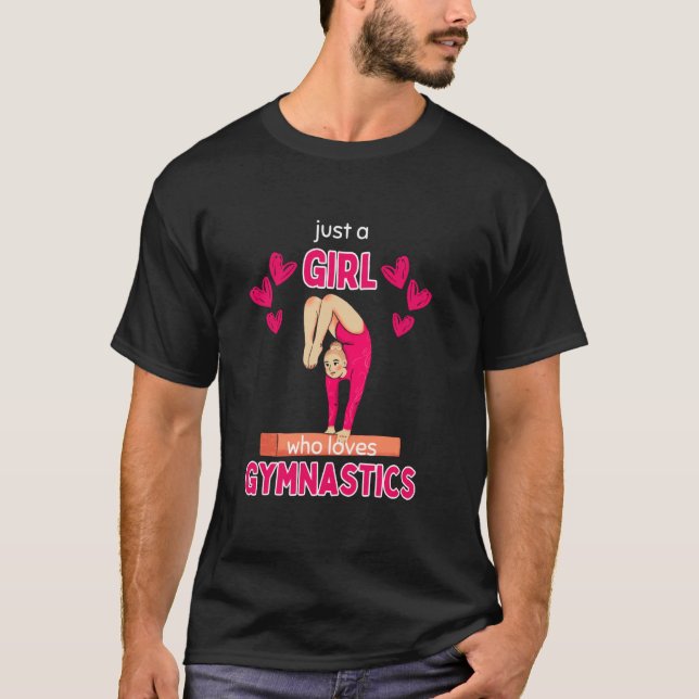 CAMISETA UMA GAROTA QUE ADORA GINÁSTICA GINÁSTICA BEM G (Frente)