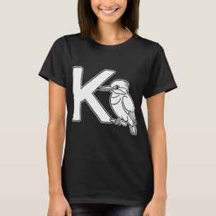 Camiseta Uma ilustração de martim-pescador ao lado da letra