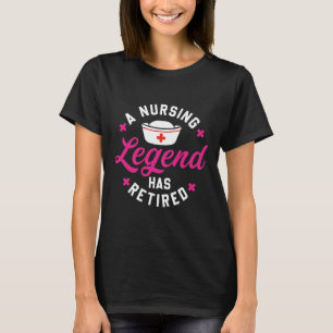 Camiseta Uma Lenda De Enfermeiro Está Aposentada Em Enferme