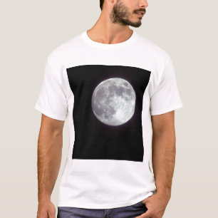 Camiseta Uma lua de cheio brilhante num céu noturno preto.