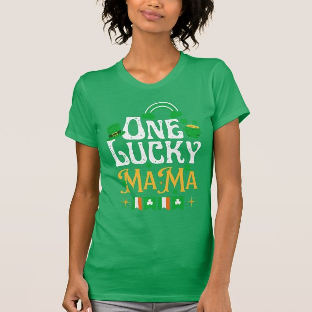 Camiseta Uma Lucky Mama Dia de São Patrício Engraçado Irlan (Frente)