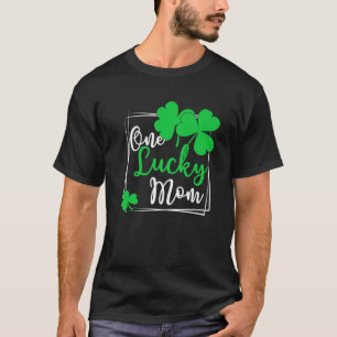 Camiseta Uma Mãe Chá Sortuda - Dia de São Patrício Engr