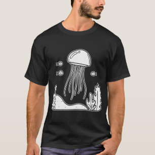 Camiseta Uma medusa à deriva perto de um recife de coral, c