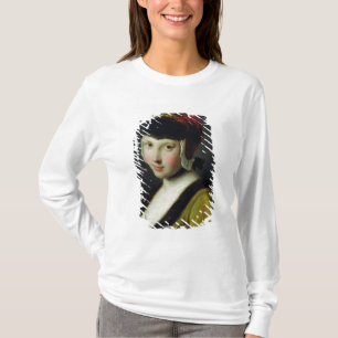 Camiseta Uma menina com uma máscara preta