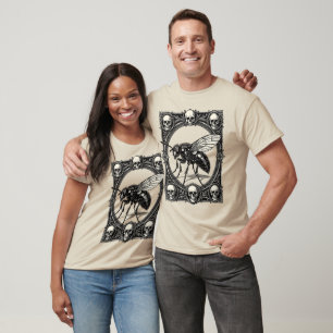 Camiseta Uma Mosca Monstruosa Enorme
