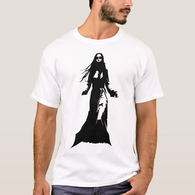 Camiseta Uma mulher de cabelo comprido, vestindo um casaco (Frente)