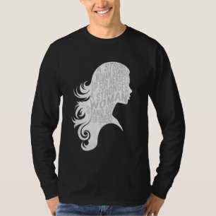 Camiseta Uma Mulher Forte Levanta-Se Para Si Mesma - As Mul
