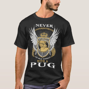 Camiseta Uma mulher idosa com um Pug Classic 777