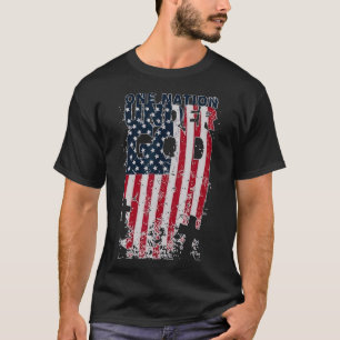 Camiseta UMA NAÇÃO SOB DEUS Cruz-Americana Cristã