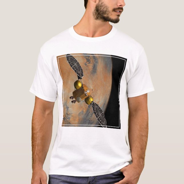 Camiseta Uma nave espacial Orbitando Marte. (Frente)