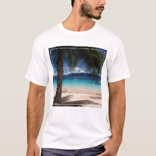 Camiseta Uma praia na ilha de Wai do Koh em Tailândia
