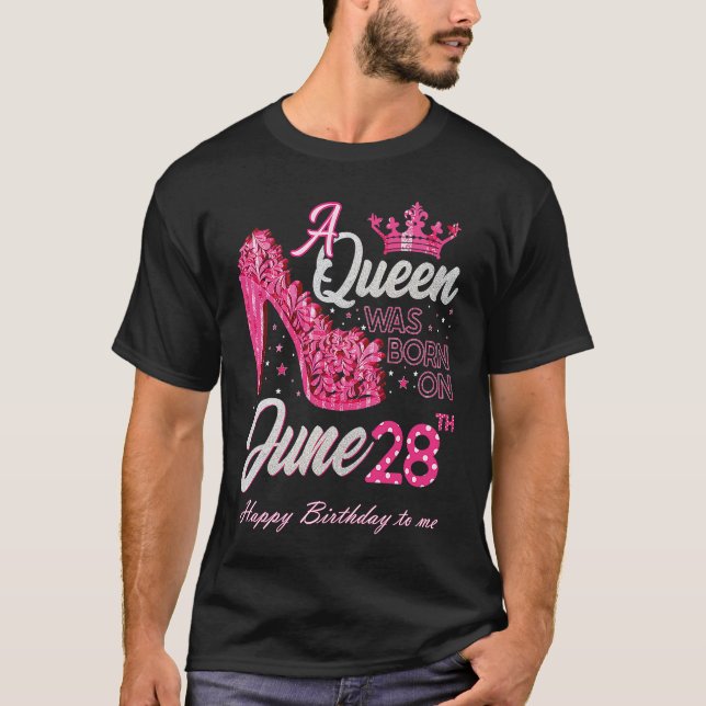 Camiseta Uma Rainha foi Nascer em 28 de junho Altos Saltos  (Frente)