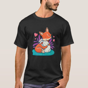 Camiseta Uma Raposa E Um Coelhinho Abraçando Um Ao Outro.