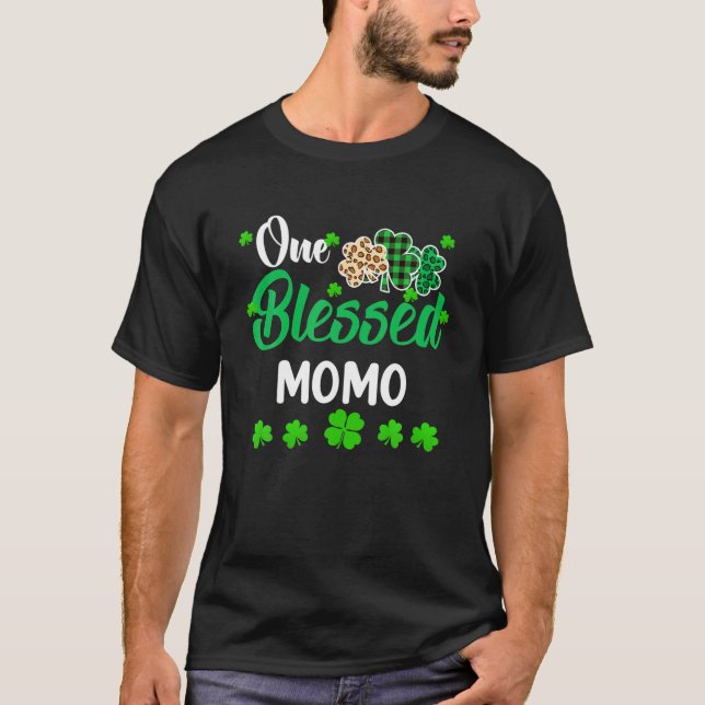 Camiseta Uma Rua de Momo Clover, dia de Patrick, irlandês (Frente)