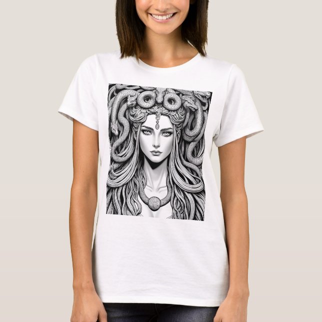 Camiseta Uma Sacerdosa Transformou Demônio, Medusa (Frente)
