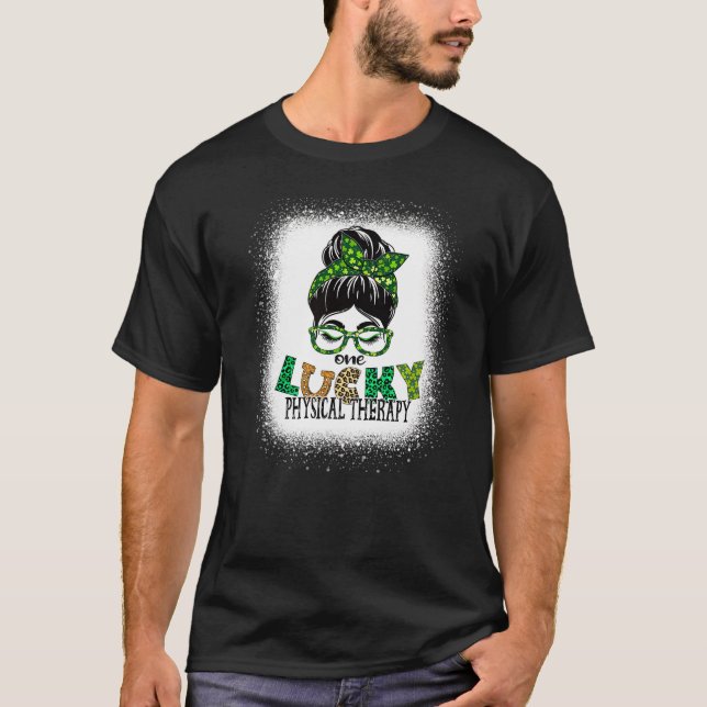 Camiseta Uma Terapia Física Sortuda Sangrou São Patricks Da (Frente)