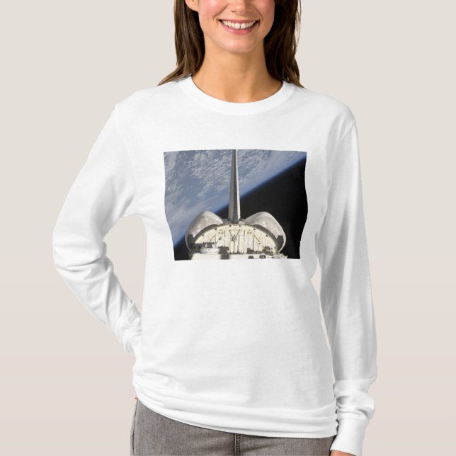 Camiseta Uma visão parcial do Endeavor do Ônibus Espacial (Frente)