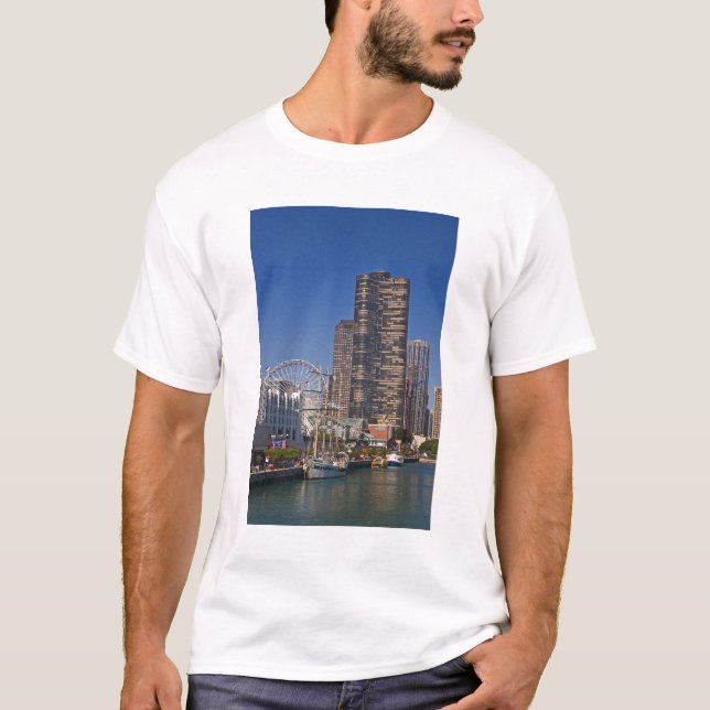 Camiseta Uma vista do Marinho Pier de Chicago (Frente)