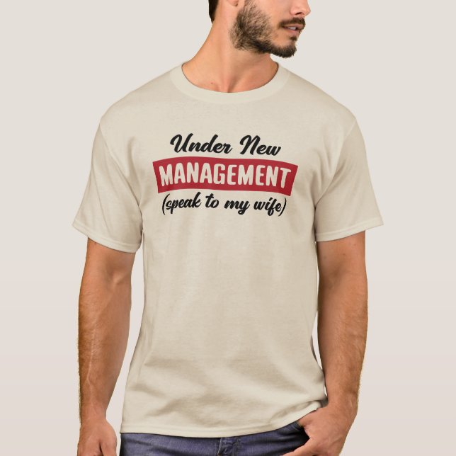 Camiseta Under New Management (Frente)