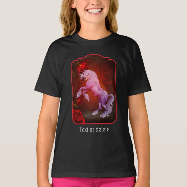 Camiseta Unicorn And Red Roses Fantasy Horse Art  (Frente)