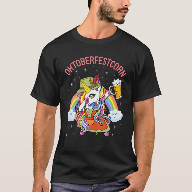 Camiseta Unicorn Dabbing E Bebendo Beer Happy Oktoberfes (Frente)