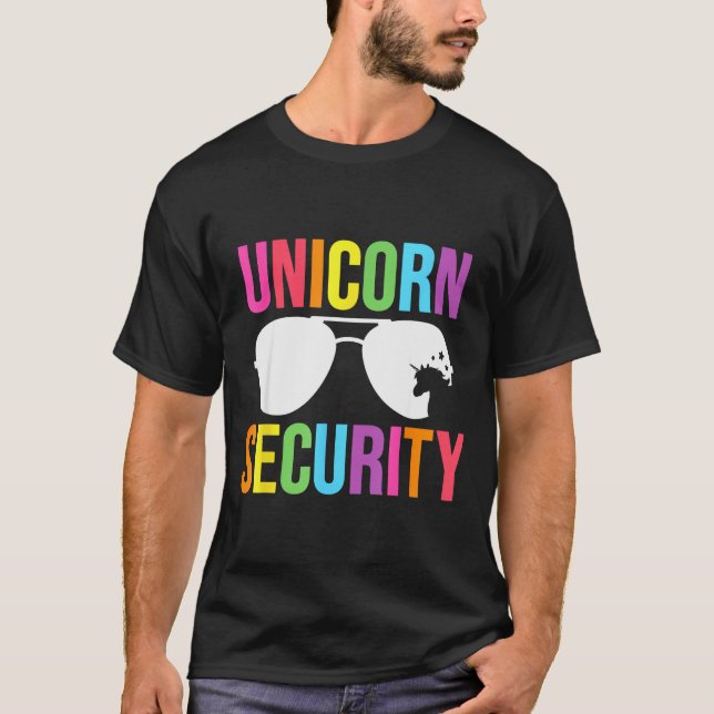 Camiseta Unicorn Security Birthday Family Halloween Costume (Frente)
