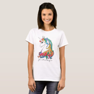 Camiseta Unicórnio bonito do arco-íris da aguarela