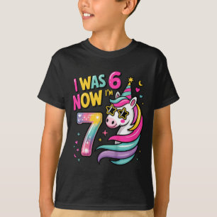 Camiseta Unicórnio eu tinha 6 agora tenho 7 divertido 6 7 a