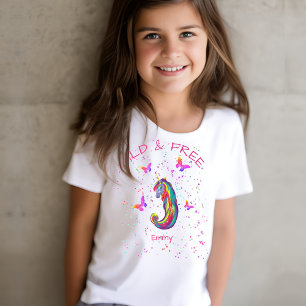 Camiseta Unicórnio Selvagem & Livre Brilha com Borboletas