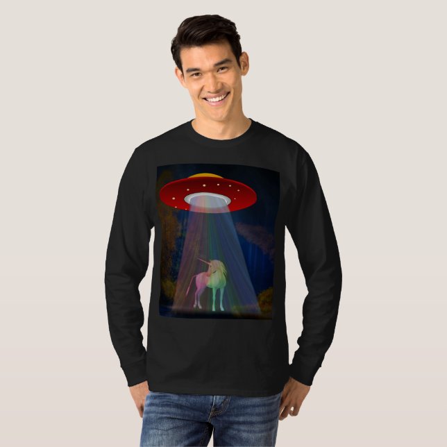 Camiseta Unicórnio sob UFO Rainbow Beam at Night, ZKoA (Frente Completa)