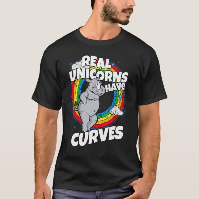 Camiseta Unicórnios Reais Têm Curvas Arco-Íris Para Mulhere (Frente)