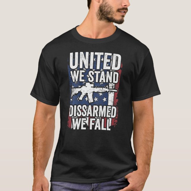 Camiseta Unidos, Desarmamos, Quebramos Direitos De Arma Dos (Frente)