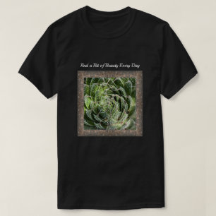 Camiseta Unisex com Lace Aloe Plant