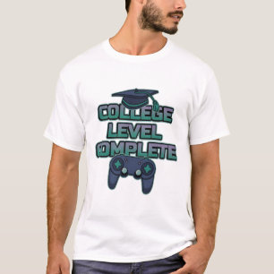 Camiseta Universitário Concluído Turma de 2026 Gamer 