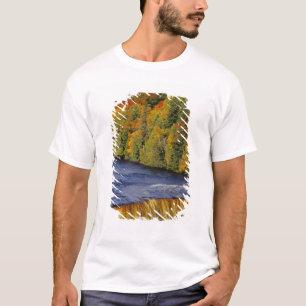 Camiseta Upper Tahquamenon Falls in UP Michigan em