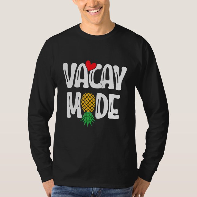Camiseta Upside Down Pineapple Sharing Swinger Vacation (Frente)