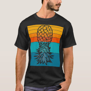 Camiseta Upside Down Pineapple Swingers Party Retro Biseual