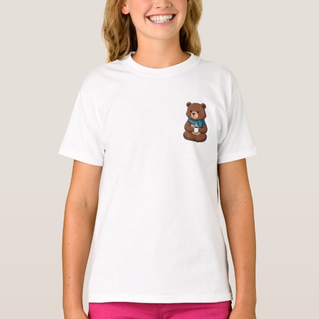 Camiseta Ursa Aconchegante Bebendo Cacau Quente Crianças (Frente)
