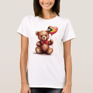 Camiseta ursinho de pelúcia e balão com a bandeira de Timor