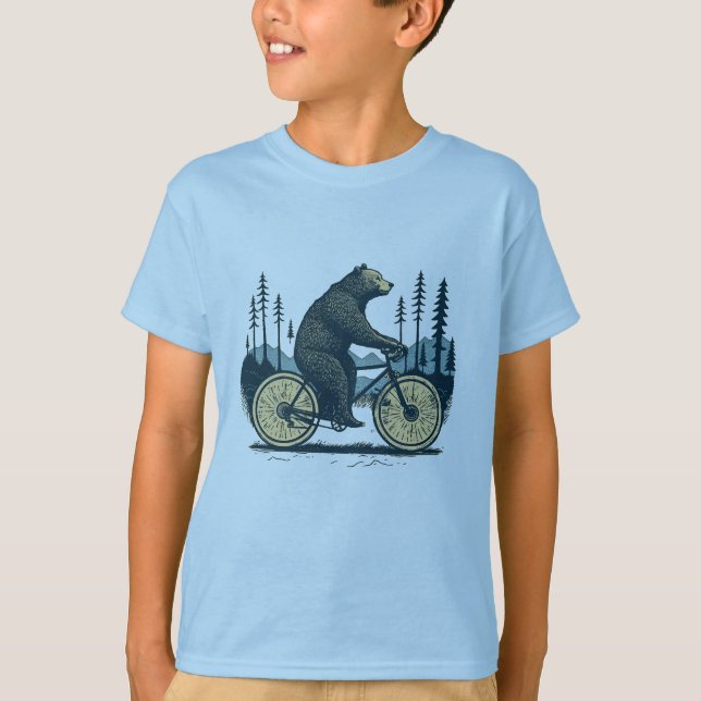 Camiseta Urso andando de bicicleta pelo bosque (Frente)
