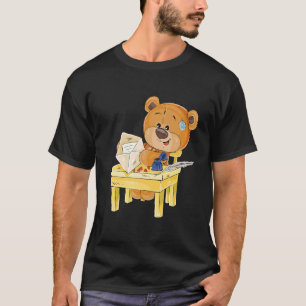 Camiseta Urso Castanho Bonito Sentado Numa Cadeira