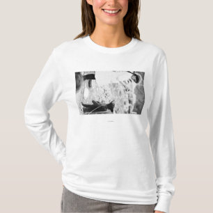 Camiseta Urso de alimentação Cub da menina em Seward